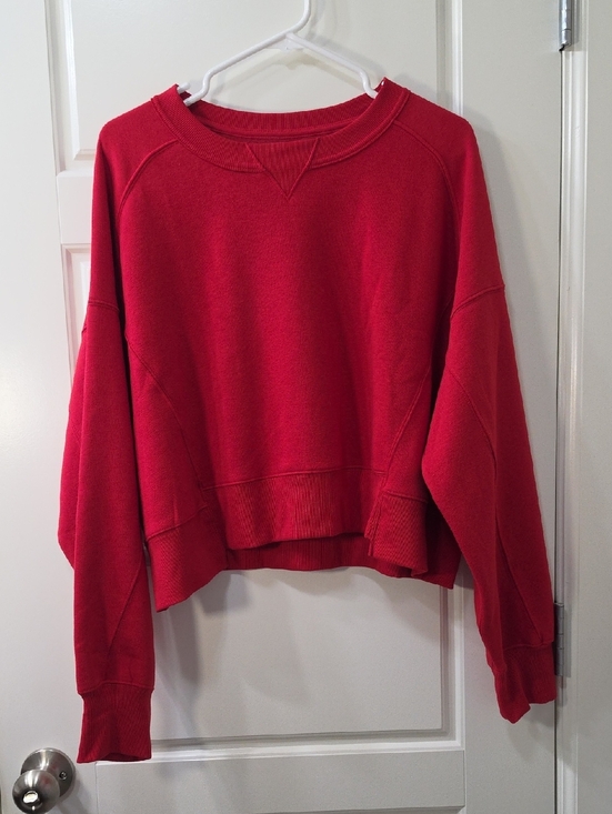 SO Tops - SO Cropped Red Crewneck Sweatshirt - Medium